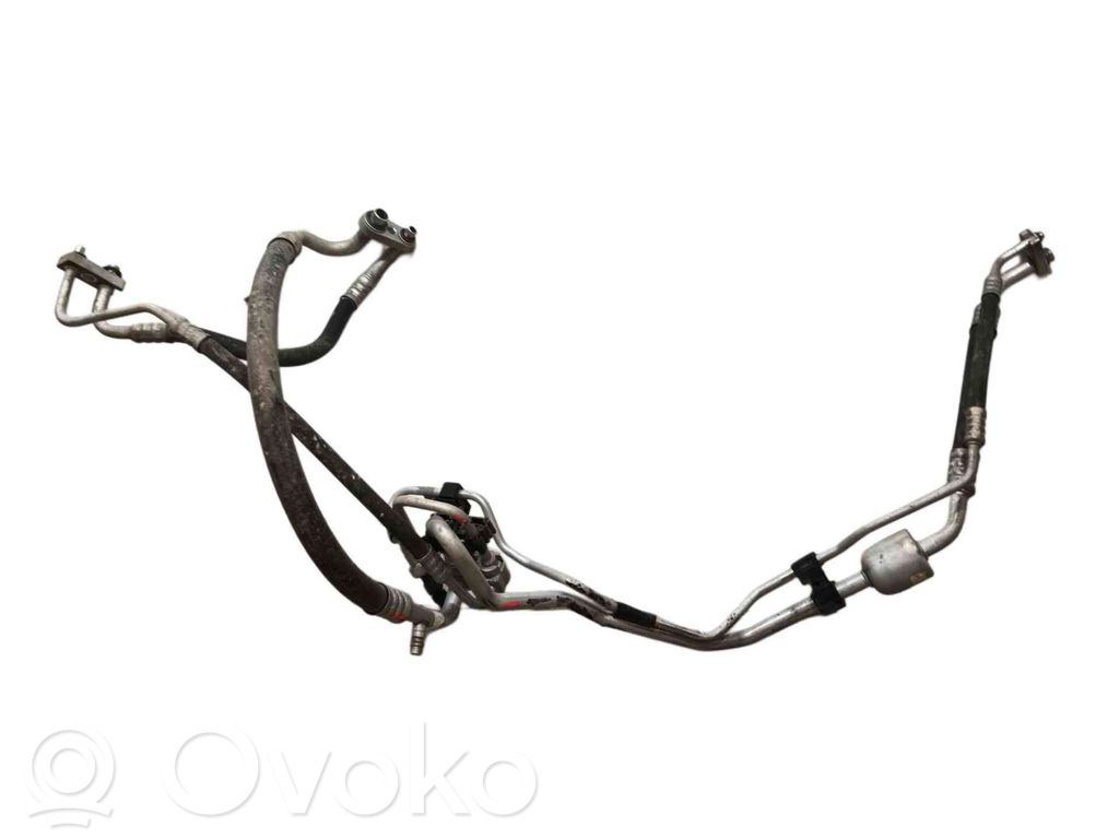 Opel Corsa E Ilmastointilaitteen putki (A/C) 