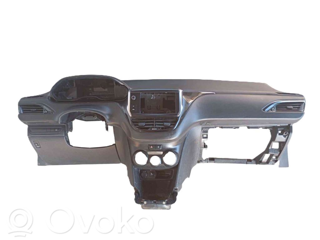 Peugeot 208 I Deska rozdzielcza 