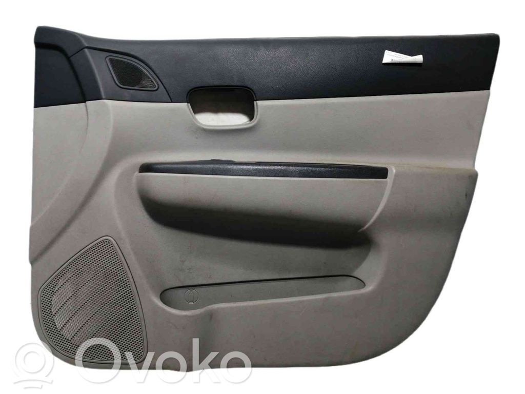 Revestimiento de puerta delantera   823601E010