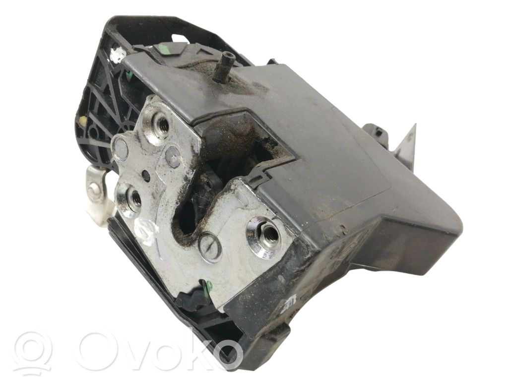 Dacia Sandero III Serratura portiera posteriore 