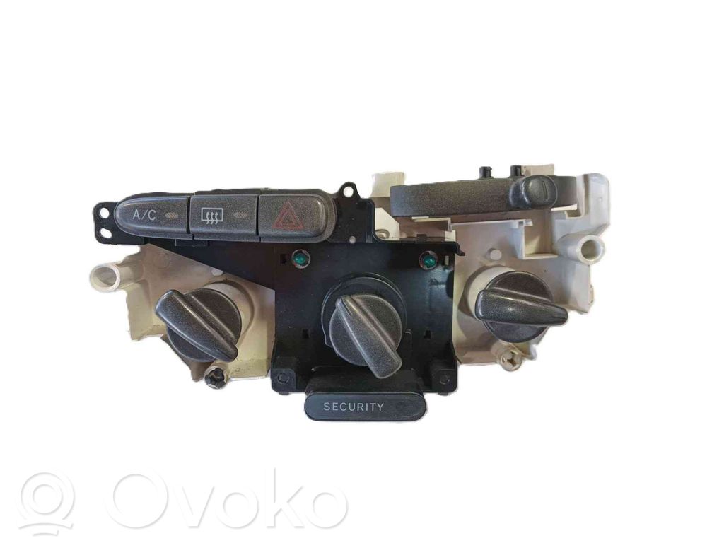 Toyota Yaris Centralina/modulo climatizzatore 