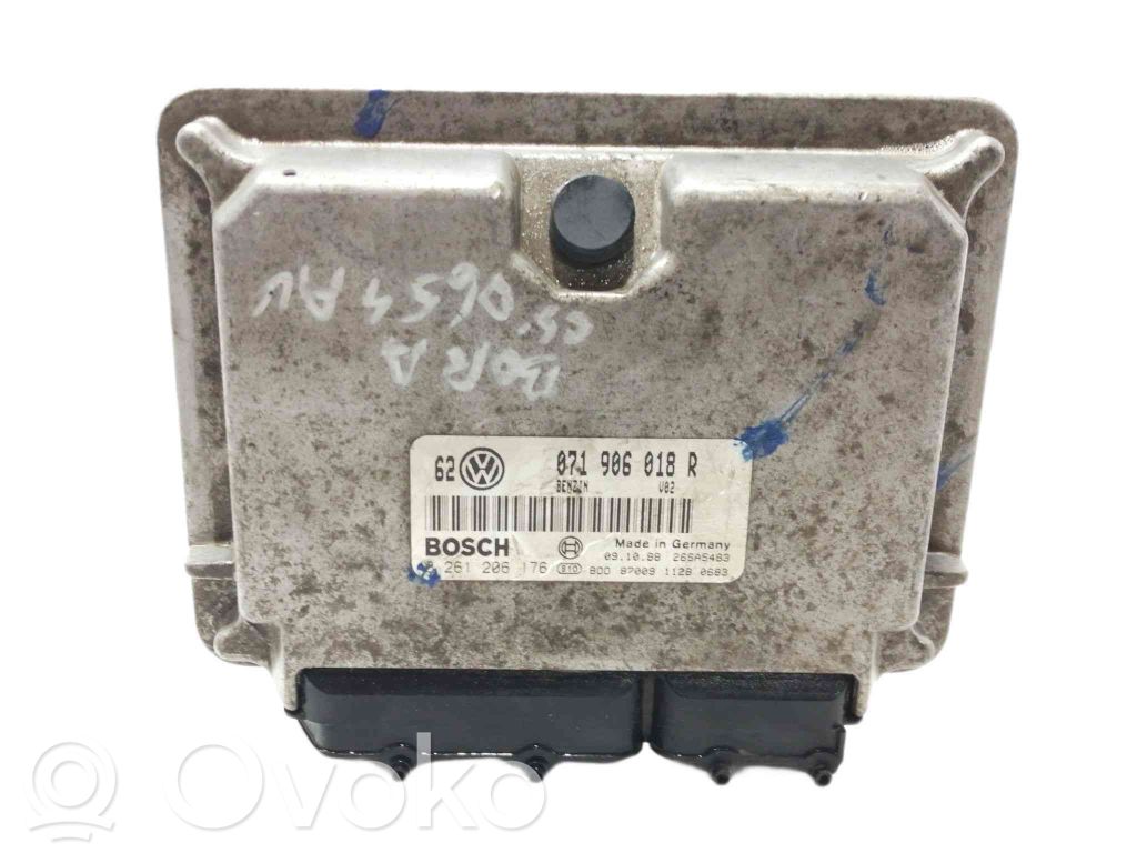 Volkswagen Bora Sterownik / Moduł ECU 