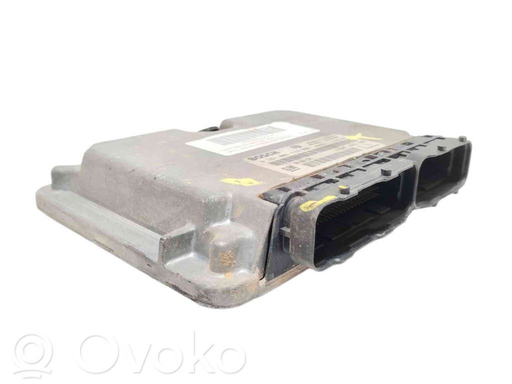 Centralina/modulo del motore   90562574,0281001674