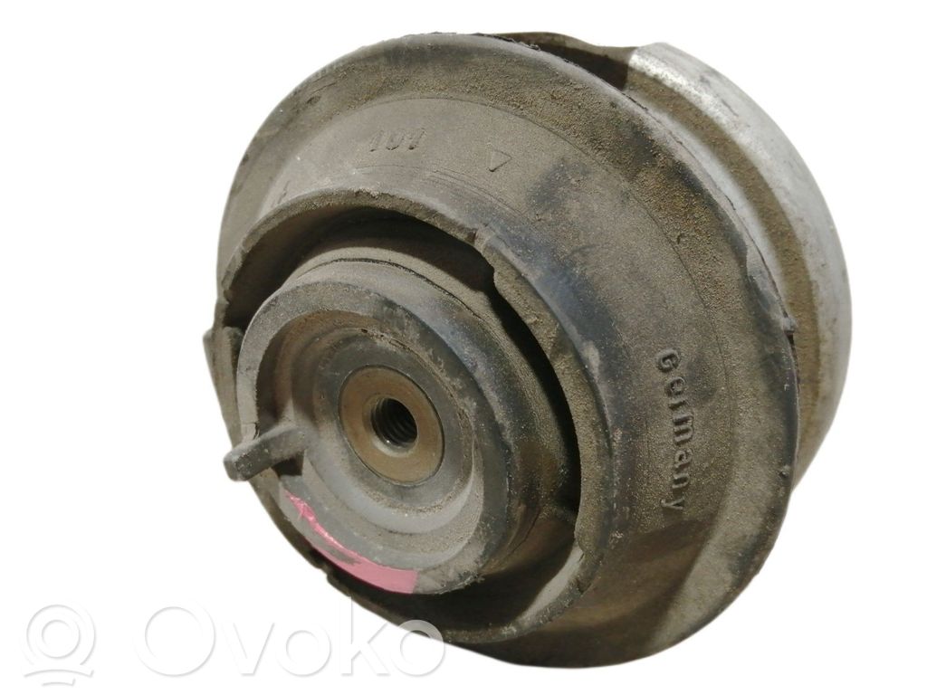 Mercedes-Benz C W202 Supporto di montaggio del motore