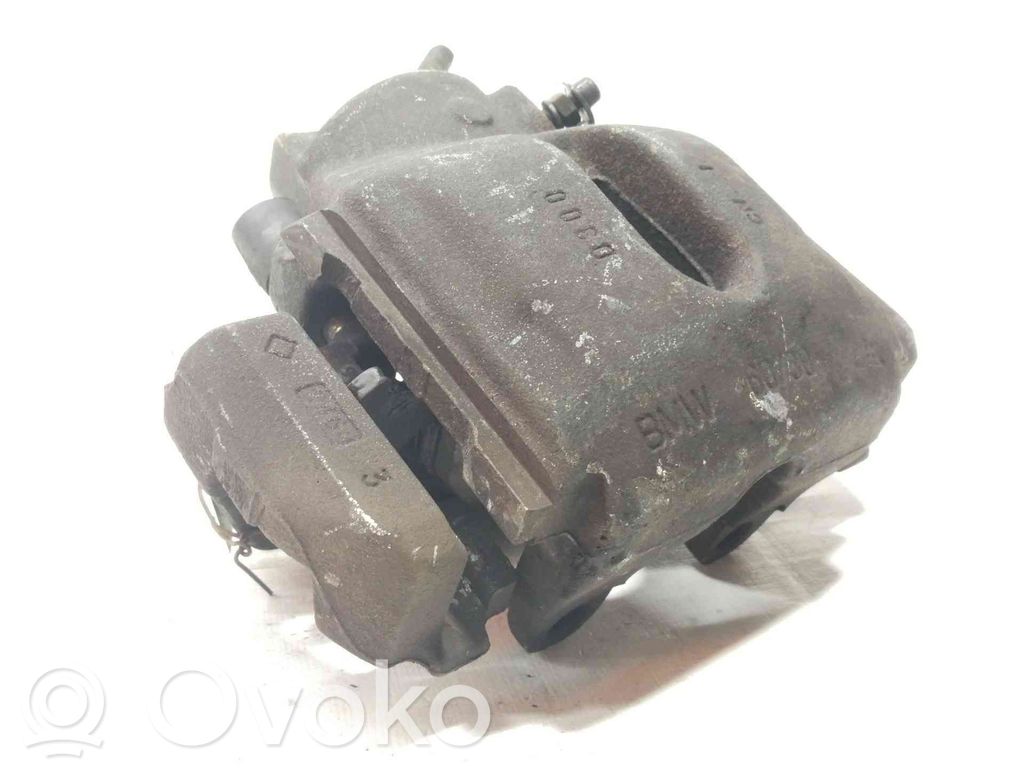 Caliper de freno delantero