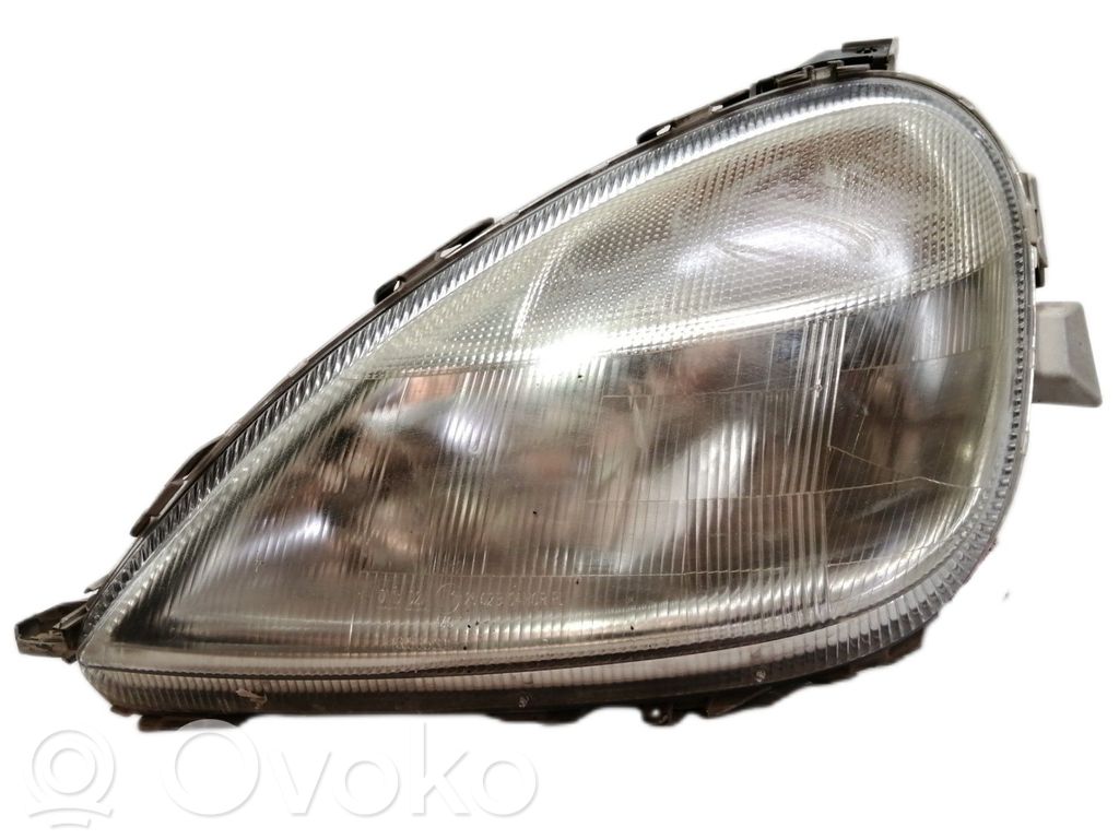 Mercedes-Benz A W168 Lampa przednia