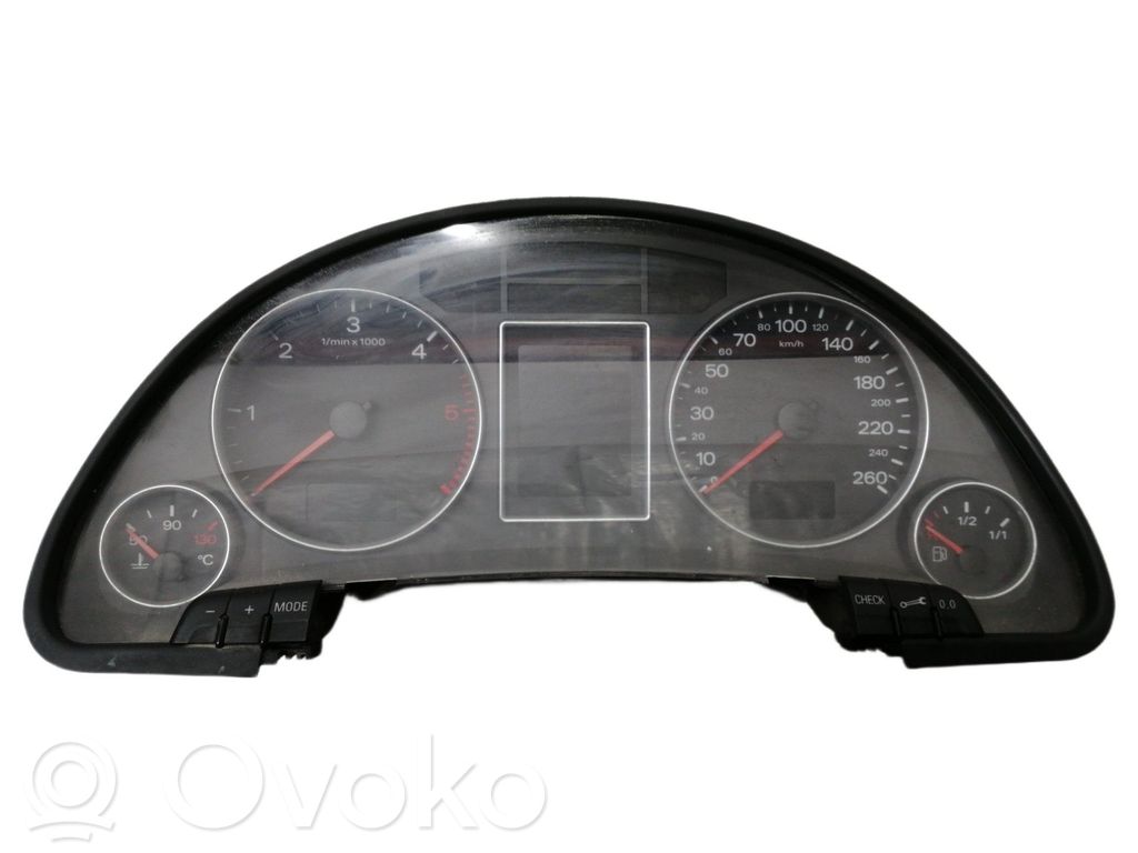 Geschwindigkeitsmesser Cockpit   1036901830