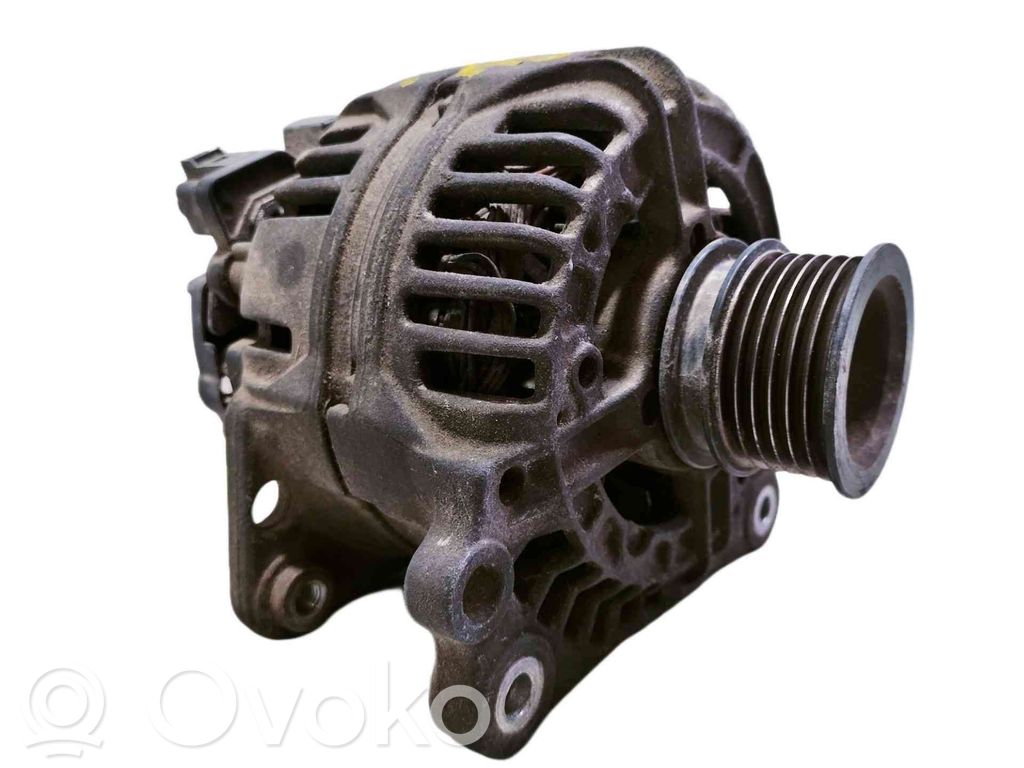 Alternador   037903025L