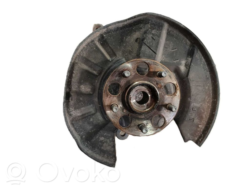 Toyota RAV 4 (XA50) Braț cu fuzetă spate