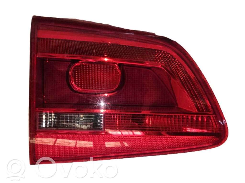 Volkswagen Touran II Bec far 