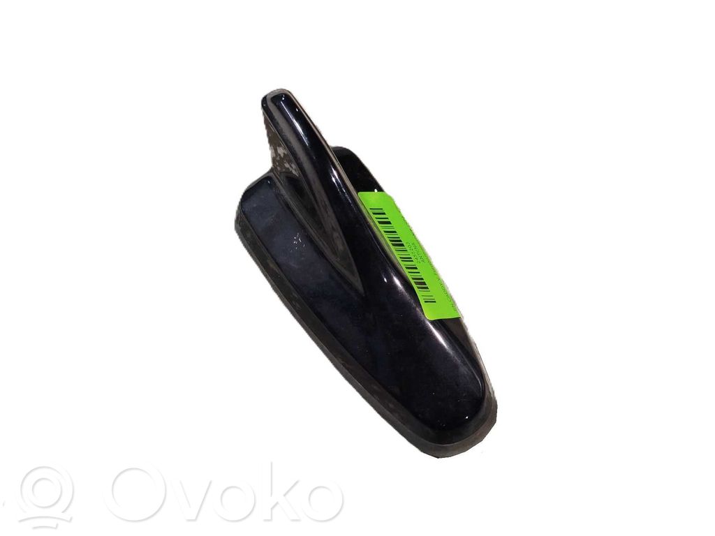 Volkswagen Caddy Radion antenni 