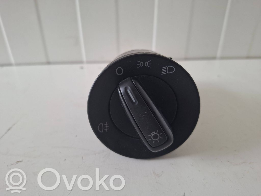 Volkswagen Polo V 6R Przełącznik świateł 