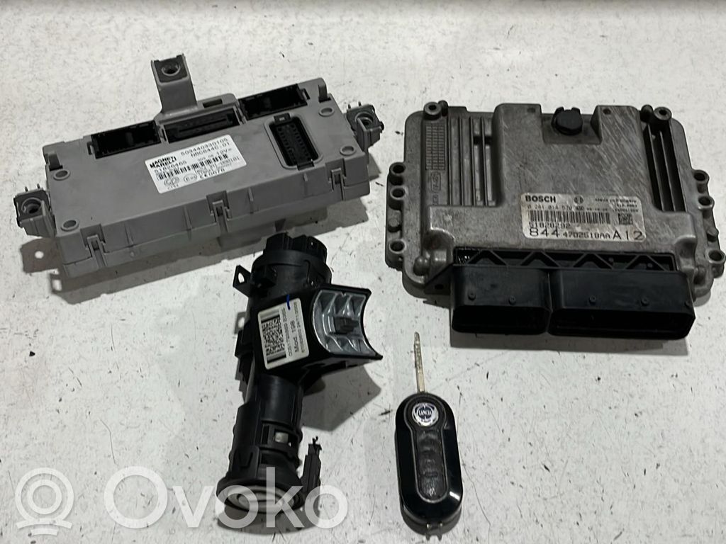 Lancia Delta III Engine ECU kit and lock set 