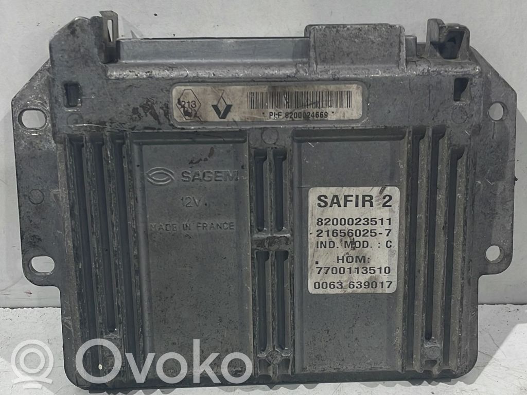 Renault Twingo II Engine control unit/module 