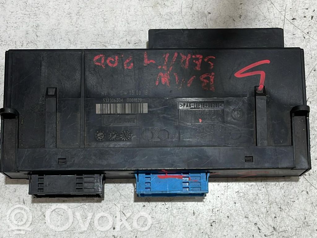 BMW 1 E81 E87 Module de fusibles 