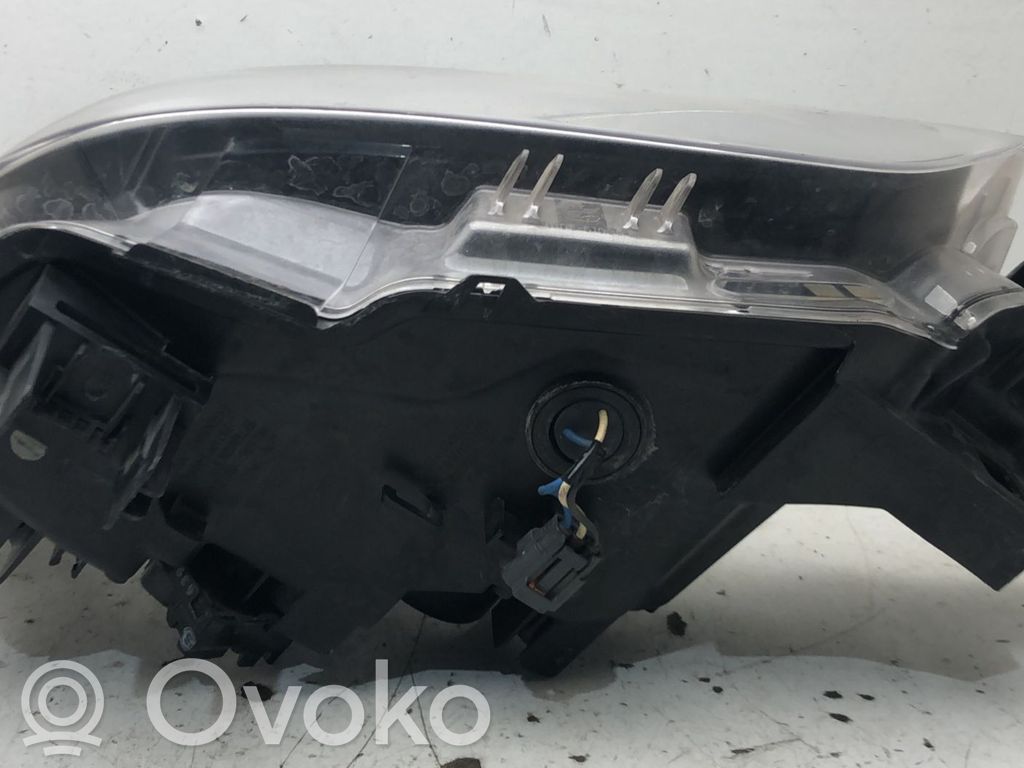 Phare frontale   D10E51030,D10E51030