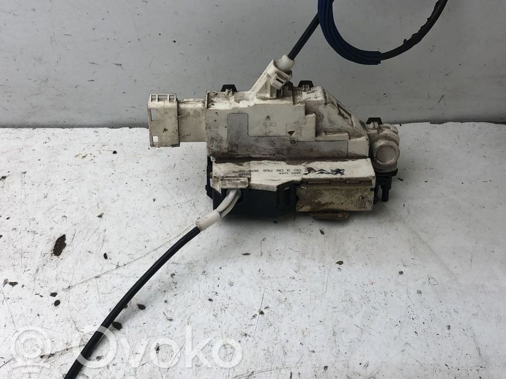 Takaoven lukko   9660699280E00,9660699280E00