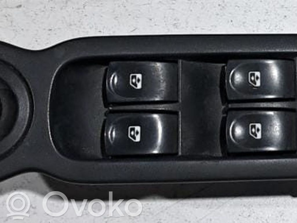 Renault Grand Modus Interruttore di controllo dell’alzacristalli elettrico