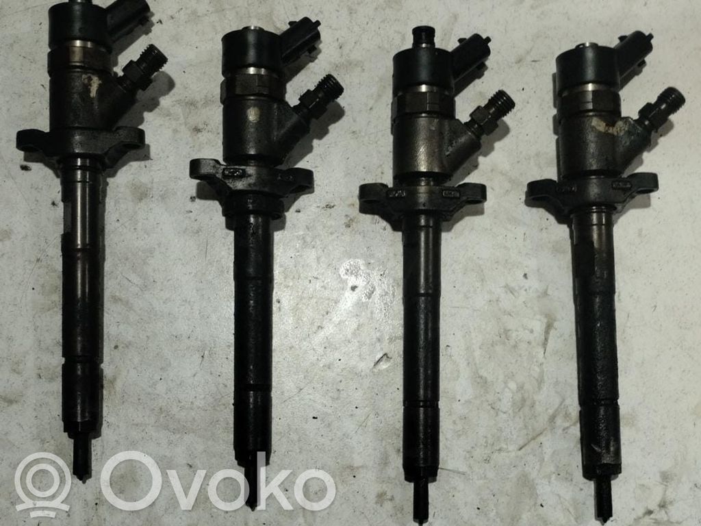 Polttoainesuutin   0445110136,0445110136