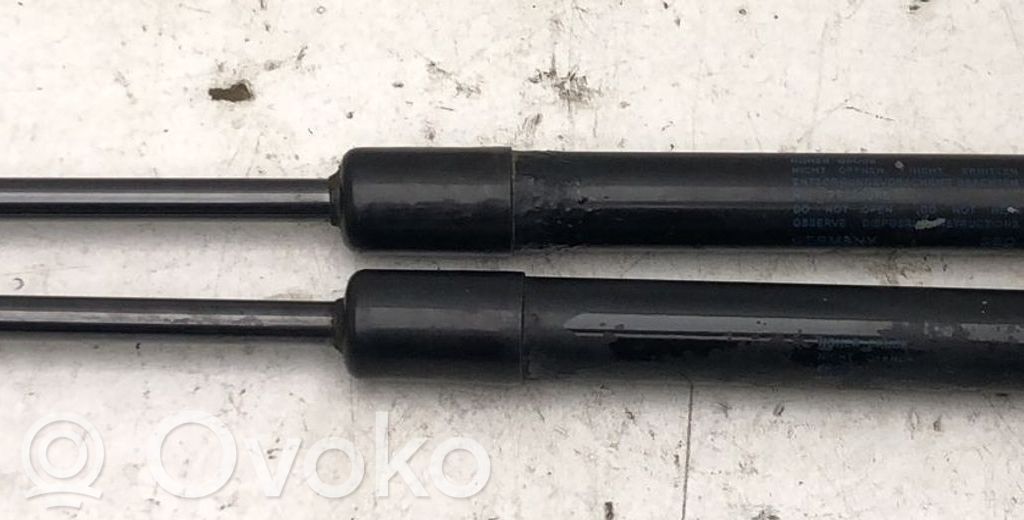 Skoda Citigo Amortyzator klapy tylnej bagażnika 
