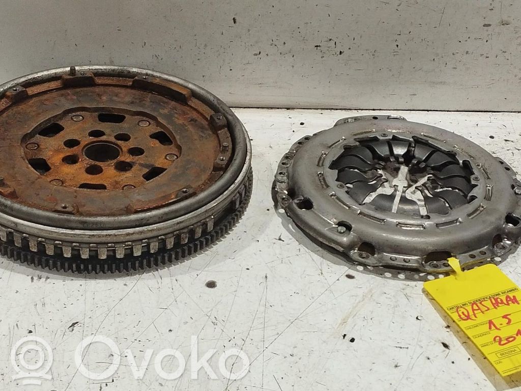 Nissan Qashqai Kit ambreiaj 