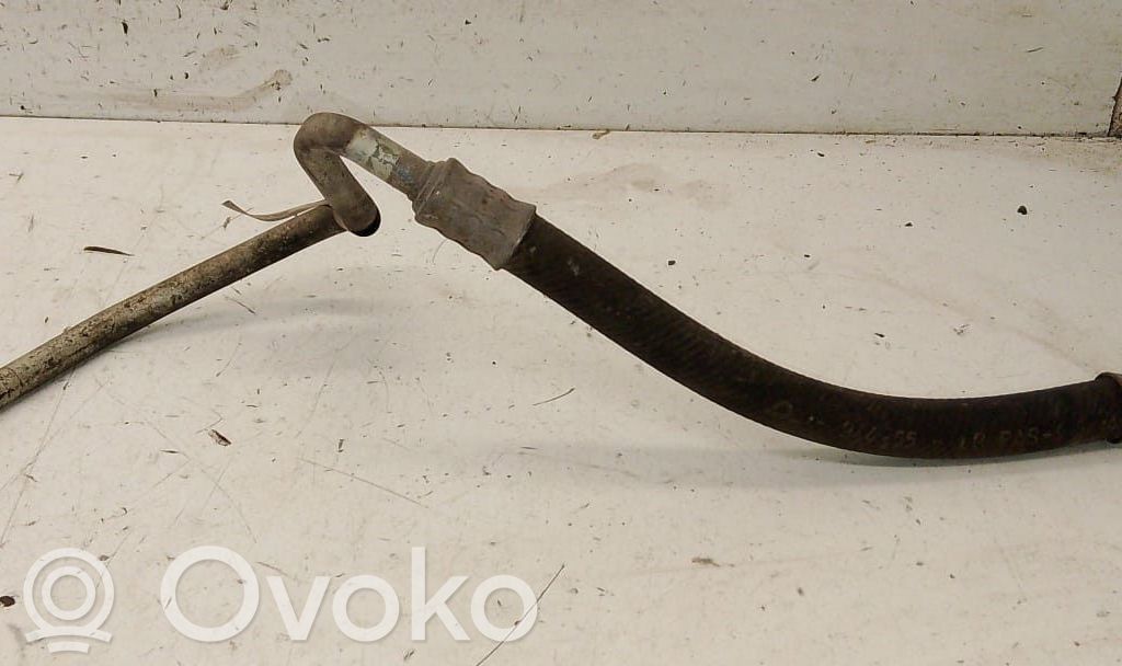 Opel Astra H Ilmastointilaitteen putki (A/C) 