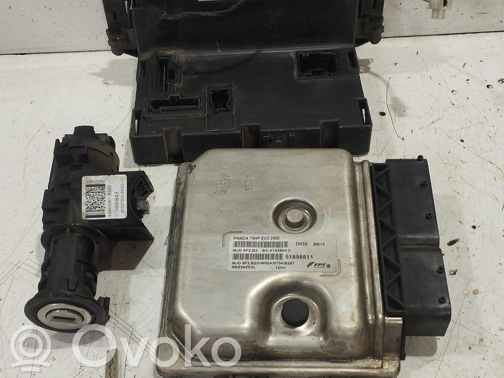 Fiat Panda II Komputer / Sterownik ECU i komplet kluczy 