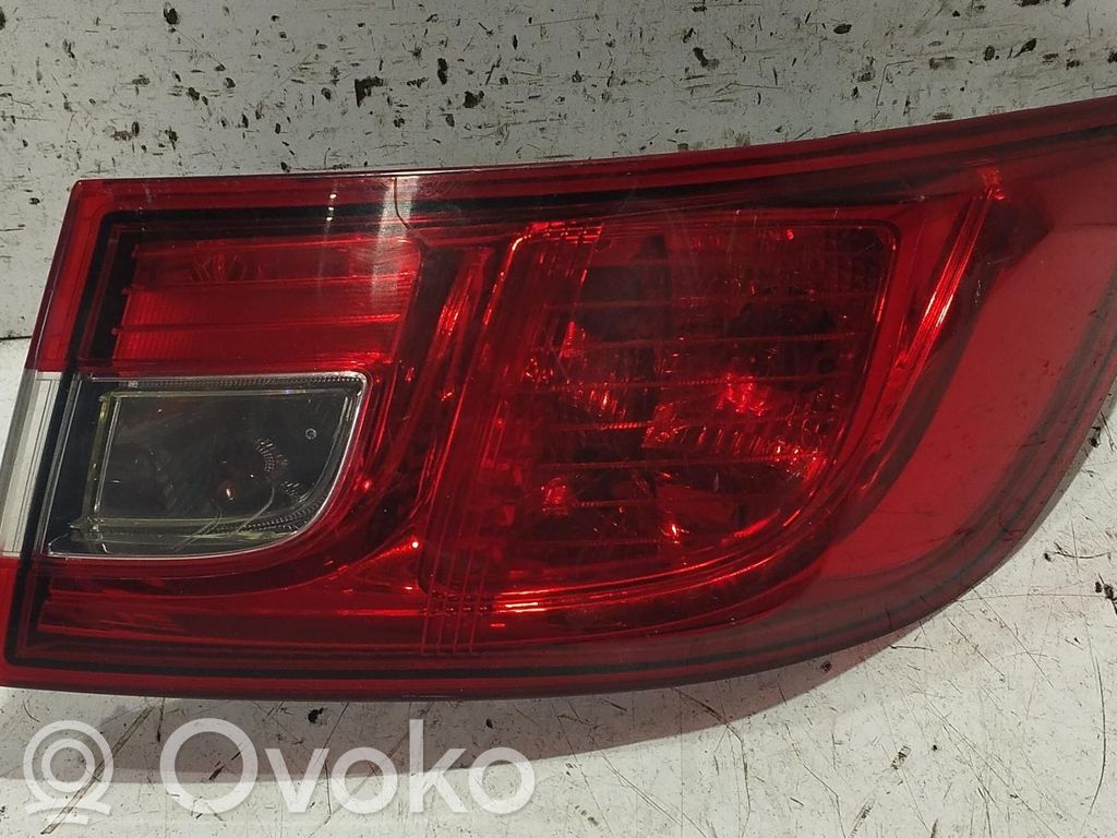 Renault Clio III Lampă spate în caroserie 