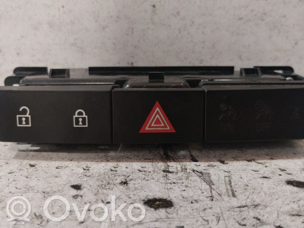 Opel Astra J Alte comutatoare/butoane 