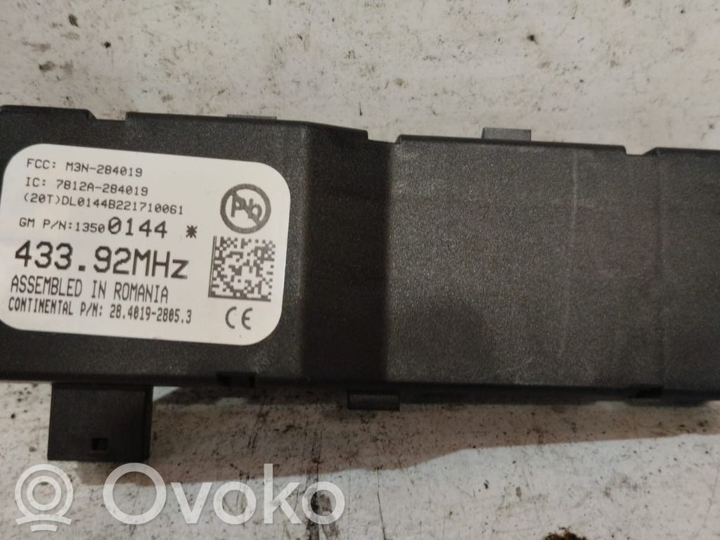 Opel Astra J Sterownik / Moduł centralnego zamka 