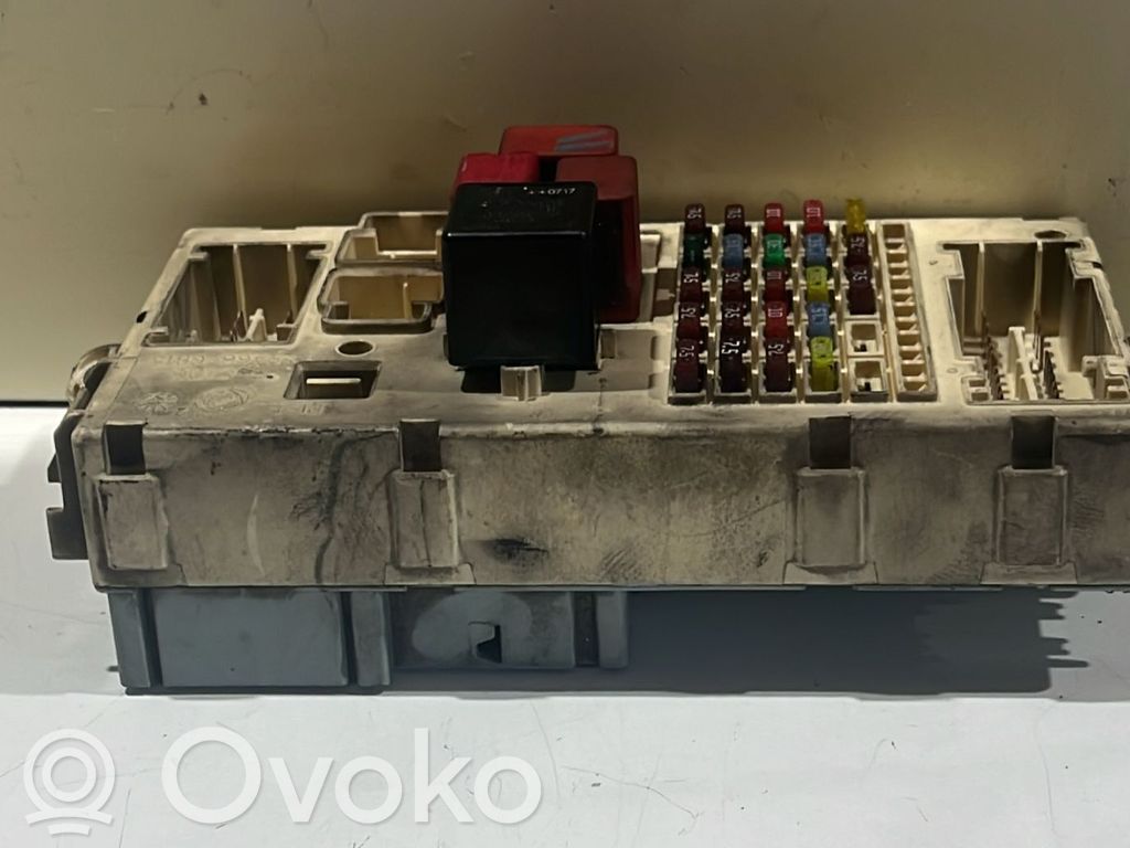 Módulo de fusible   1349511080,1349511080