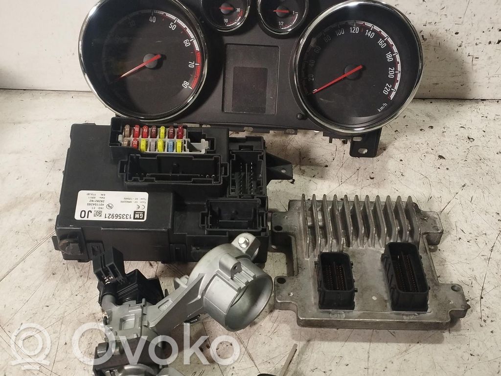 Opel Meriva B Komputer / Sterownik ECU i komplet kluczy 