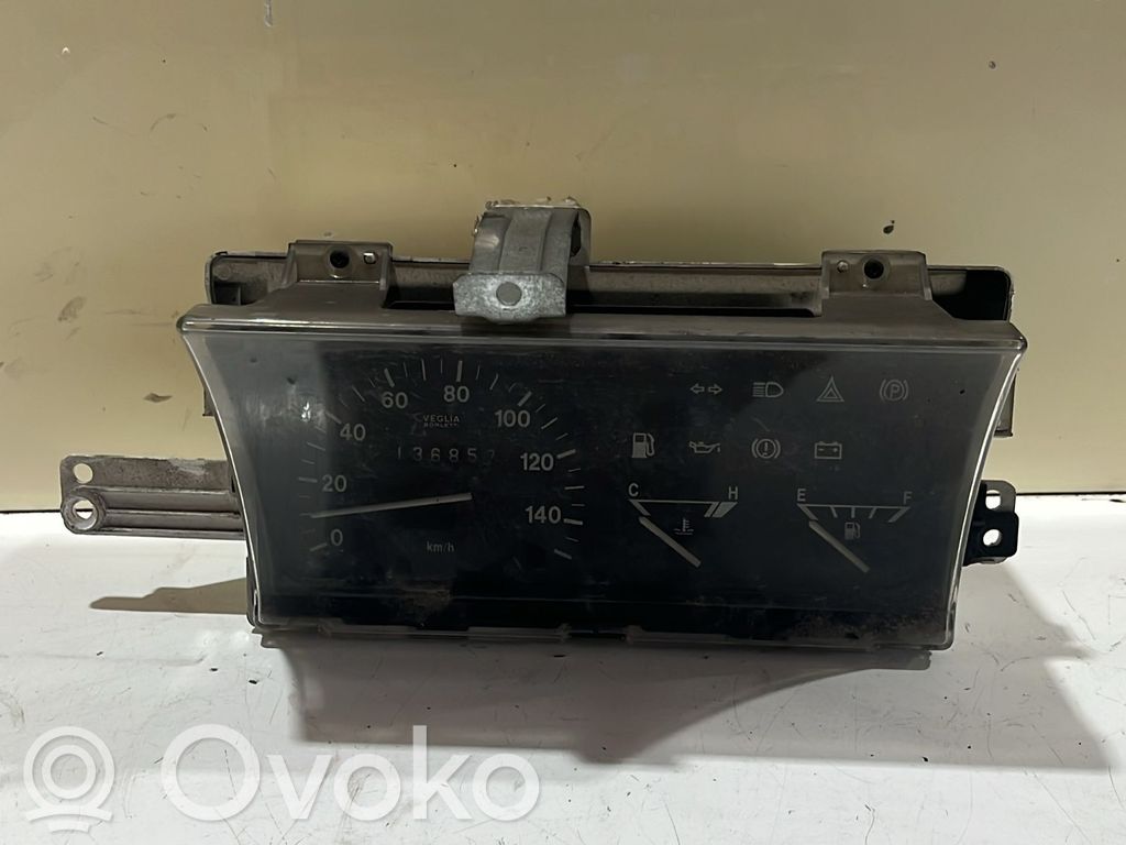 Geschwindigkeitsmesser Cockpit