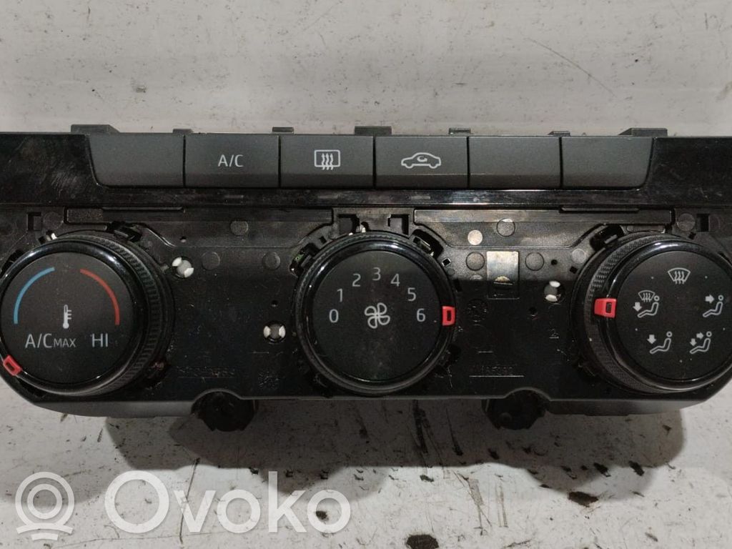 Seat Leon (5F) Climate control unit 