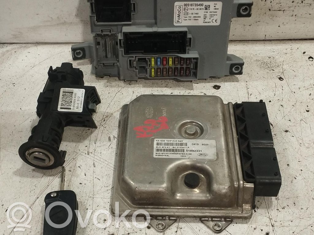 Engine ECU kit and lock set   51892331,51892331