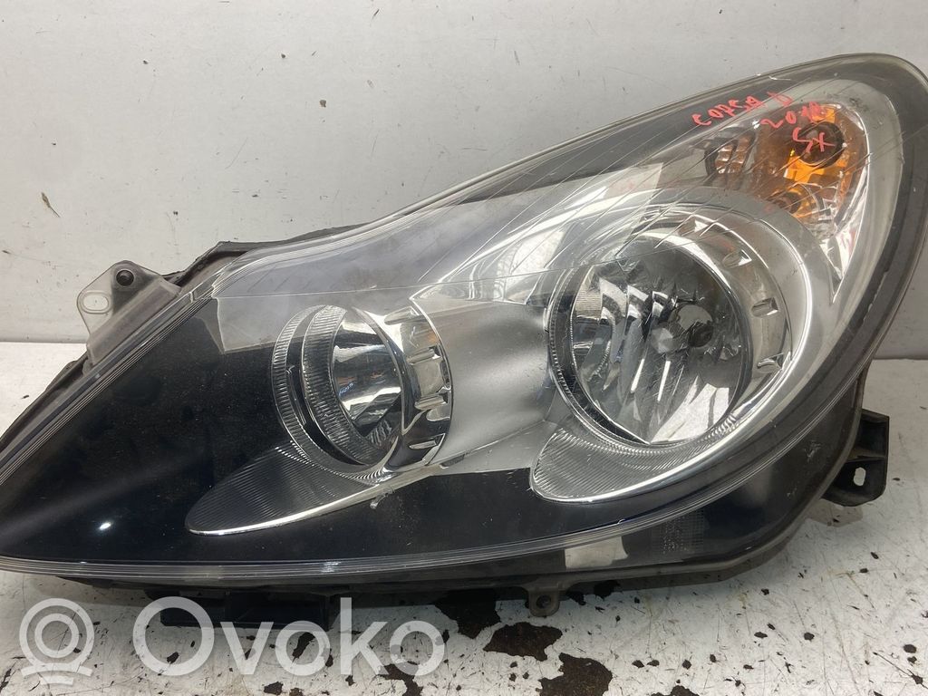 Opel Corsa D Scheinwerfer 