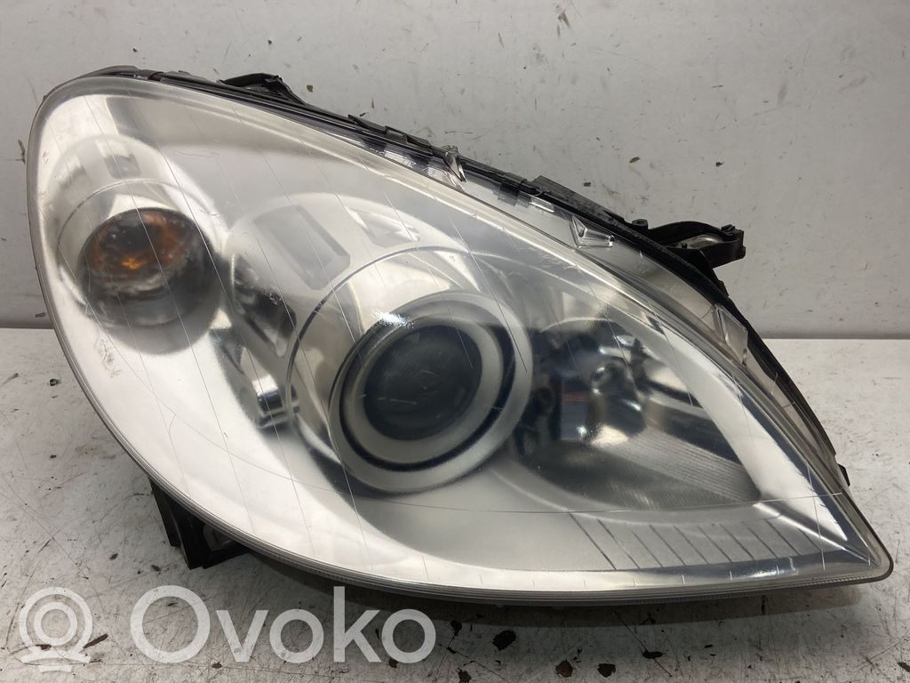 Mercedes-Benz B W245 Phare frontale