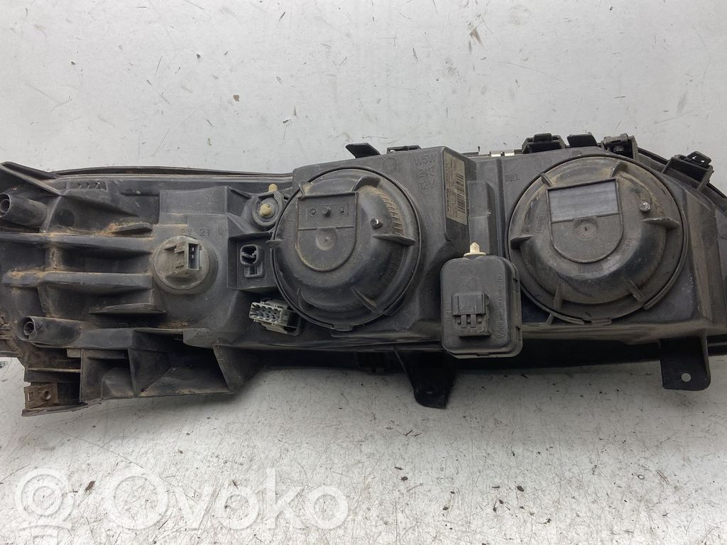 Volvo V70 Phare frontale 
