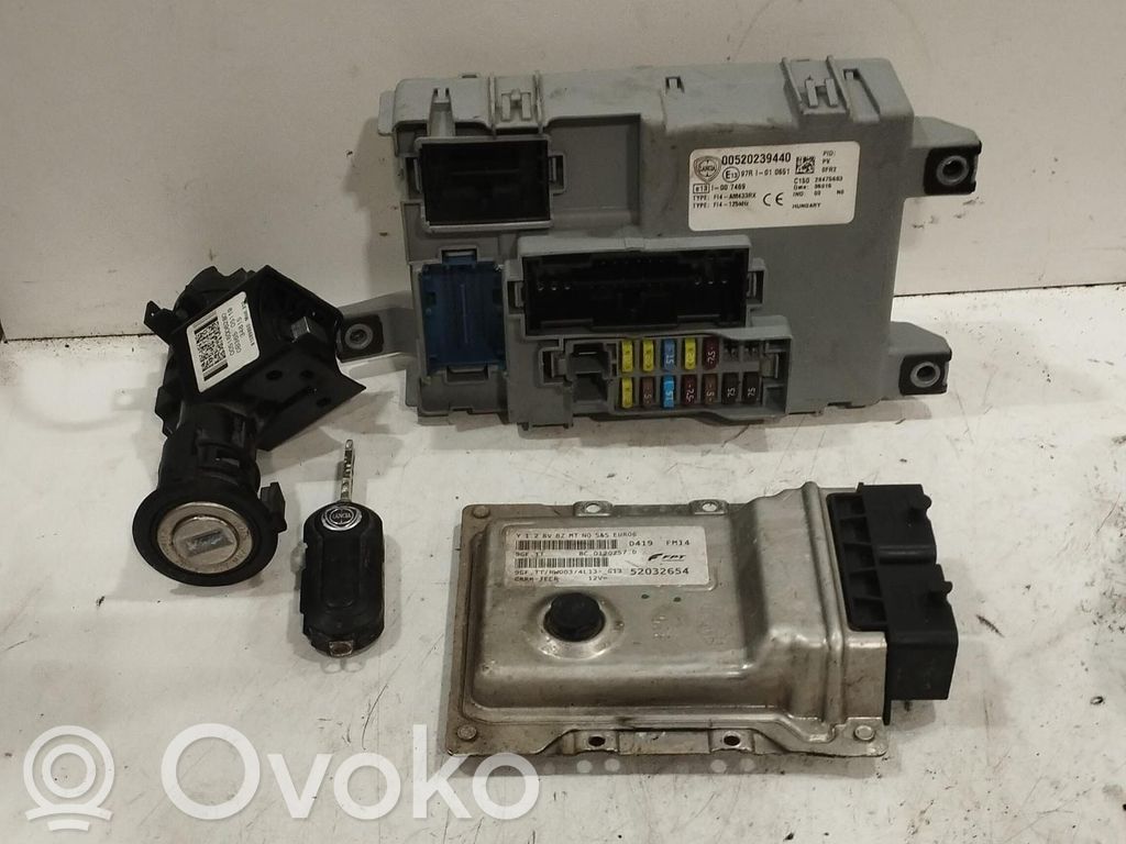Lancia Ypsilon Engine ECU kit and lock set 