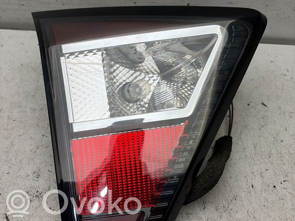 Ford Kuga II Takaluukun takavalot 