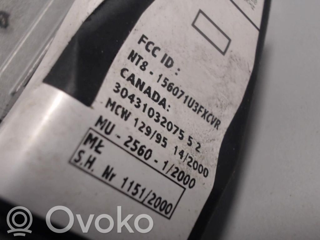 Toyota Corolla E120 E130 Užvedimo spynelė 