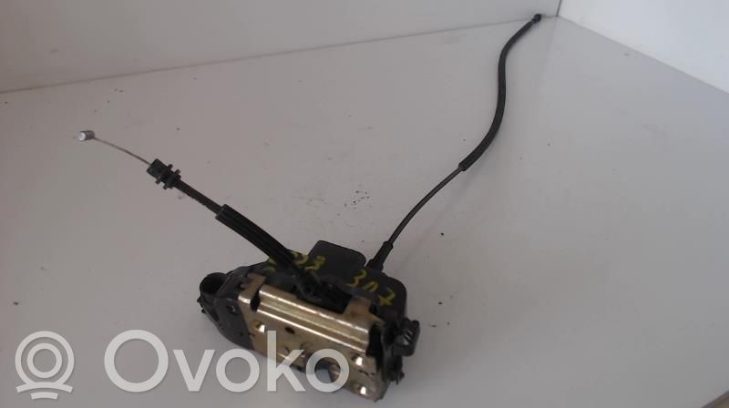 Peugeot 307 Zamek drzwi przednich 