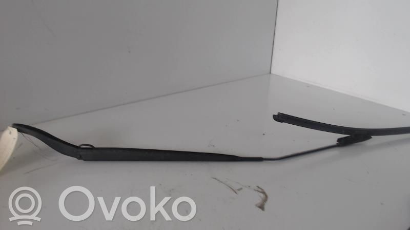 Renault Megane III Ramię wycieraczki szyby przedniej / czołowej 