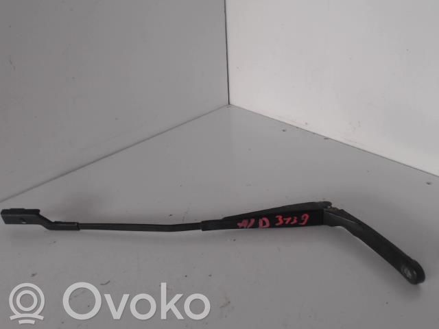 Peugeot 308 Braccio della spazzola tergicristallo anteriore 