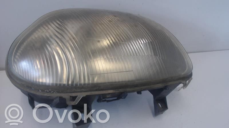 Scheinwerfer   7701045169