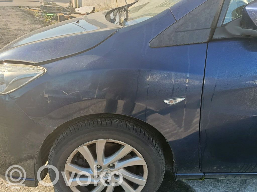 Mazda 5 Spārns 