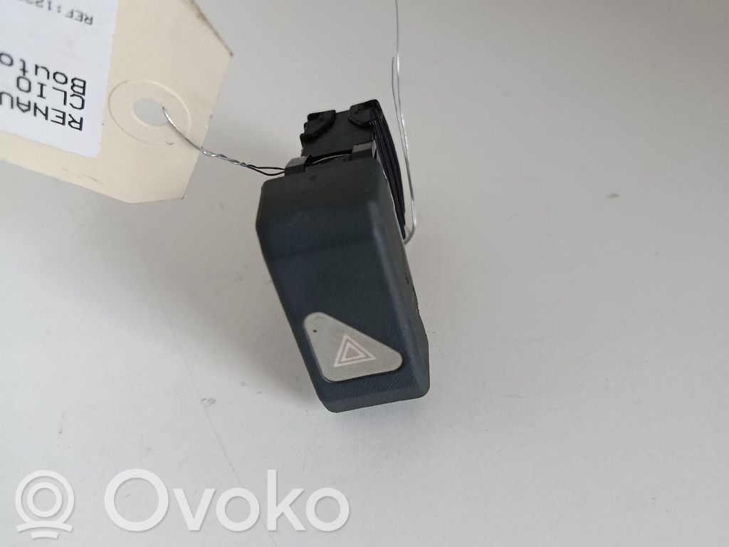 Renault Clio I Hazard light switch 