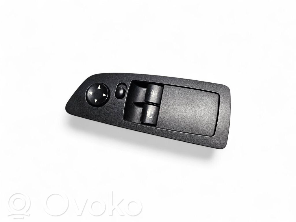 BMW 1 E81 E87 Electric window control switch 