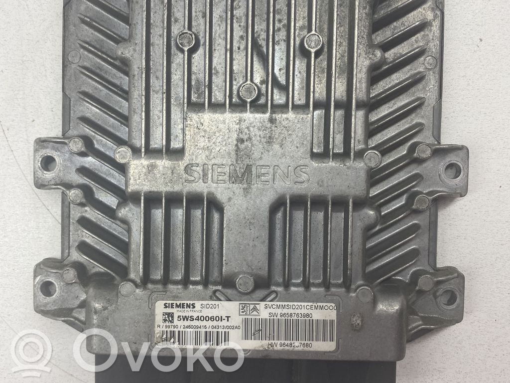 Peugeot 607 Engine control unit/module 