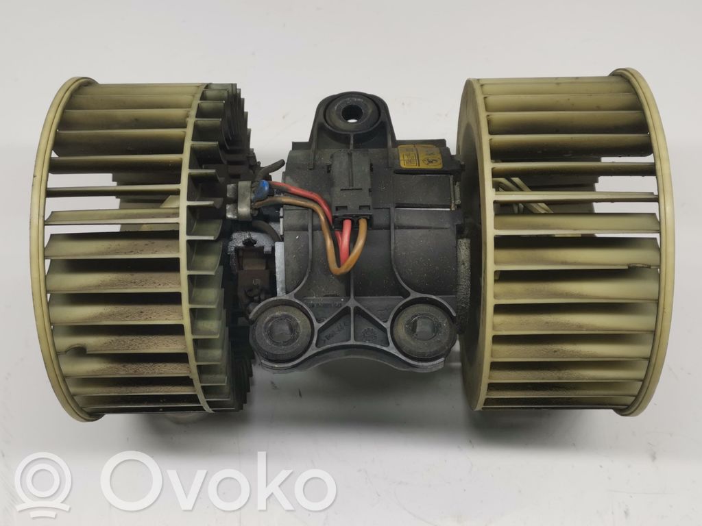 BMW 5 E39 Pečiuko ventiliatorius/ putikas 